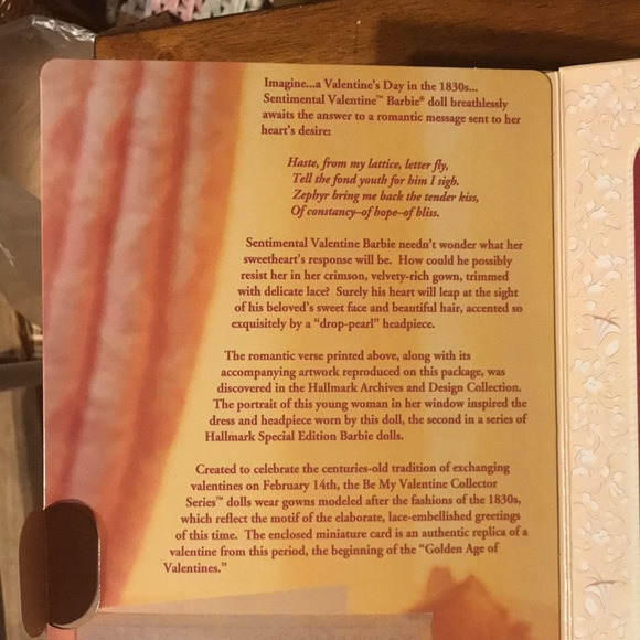 ✨ NRFB Vintage Hallmark Special Edition ~ Sentimental Valentine Barbie ✨ - Picture 7 of 11